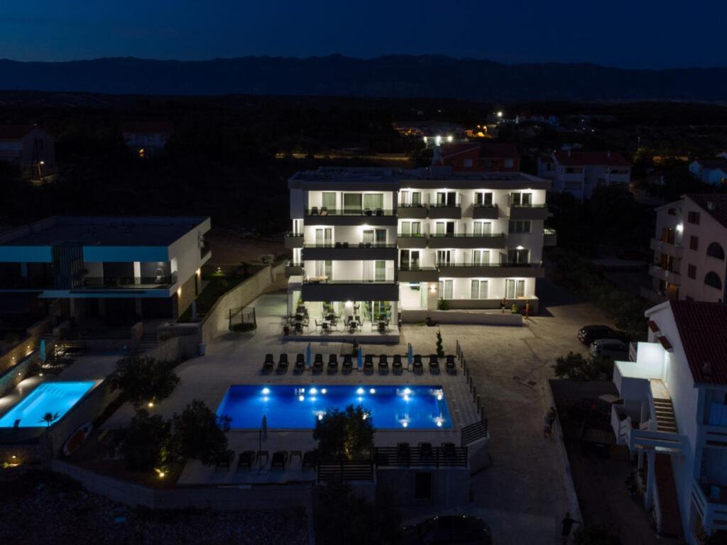 נובליה Boutique Hotel Ivy'Z מראה חיצוני תמונה