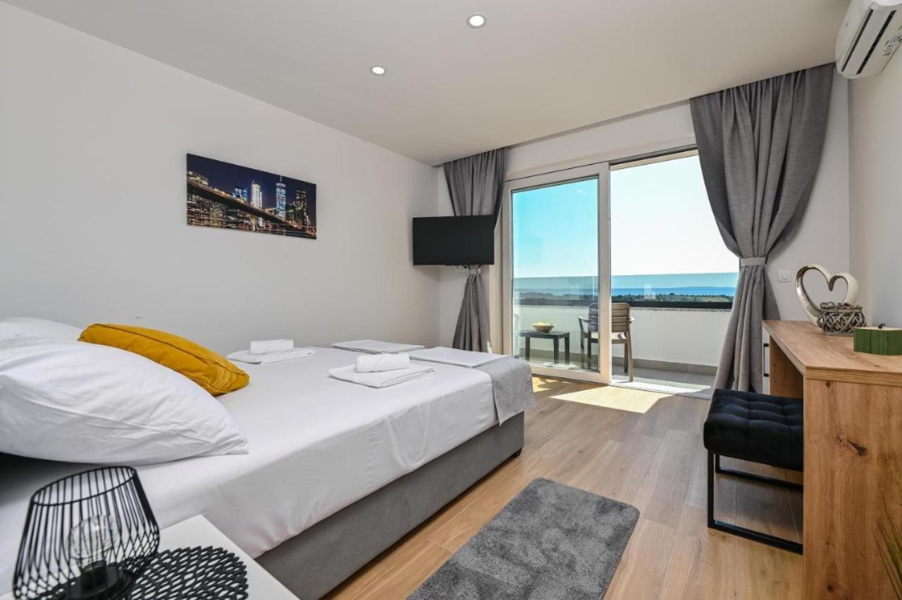 נובליה Boutique Hotel Ivy'Z מראה חיצוני תמונה