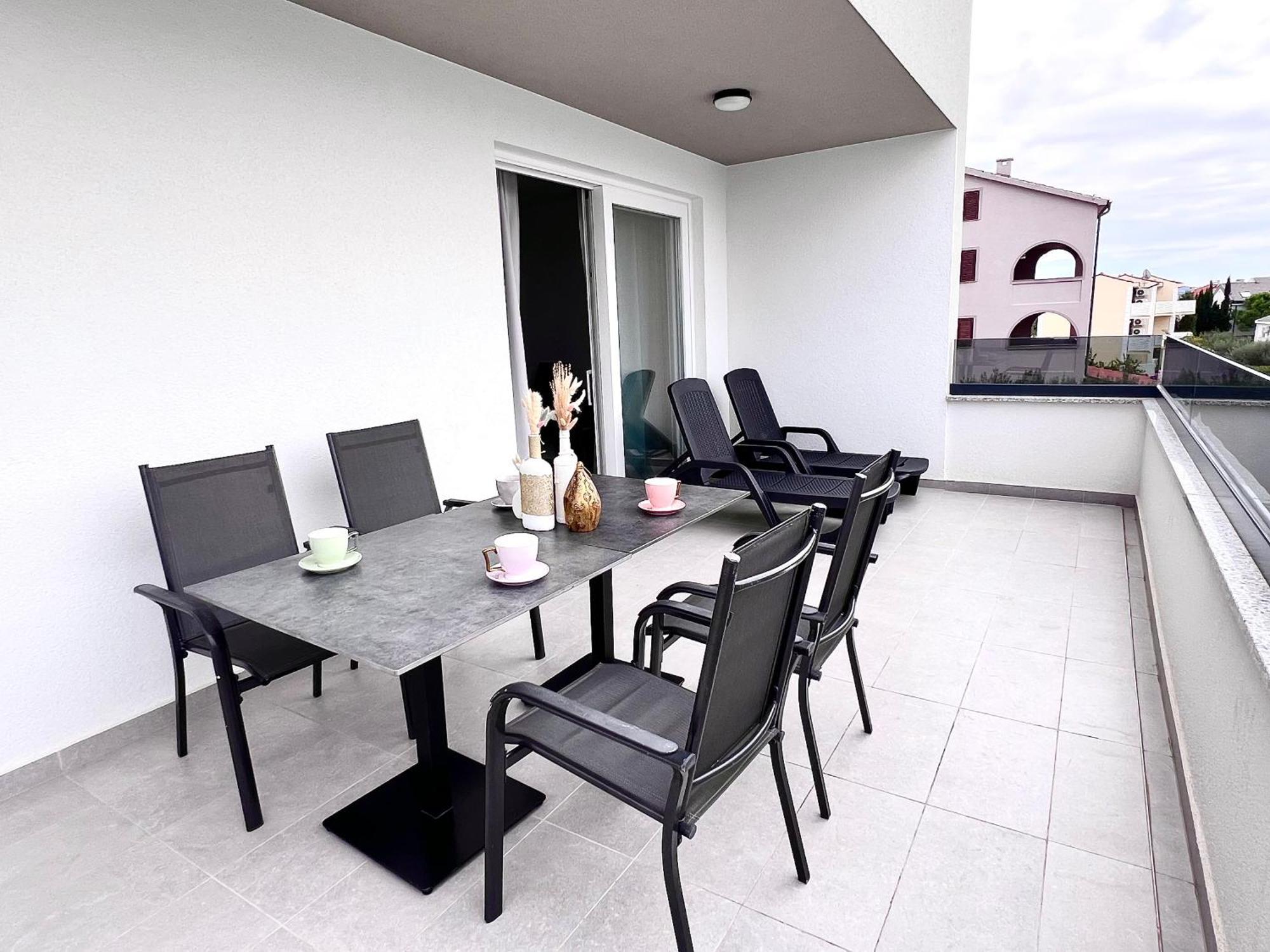 נובליה Boutique Hotel Ivy'Z מראה חיצוני תמונה