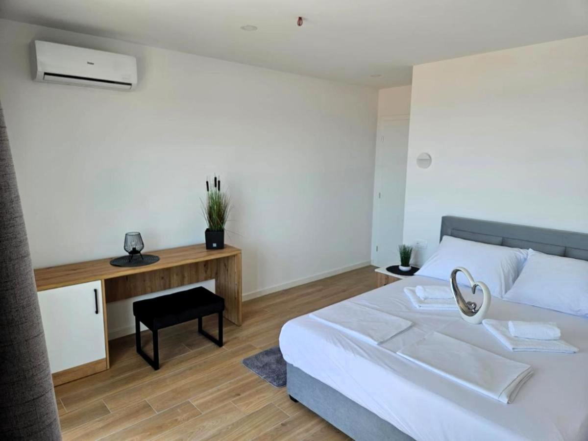 נובליה Boutique Hotel Ivy'Z מראה חיצוני תמונה